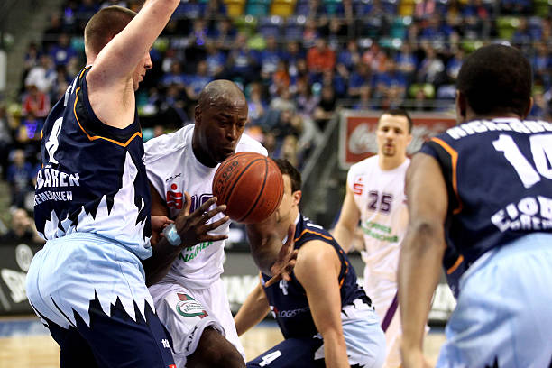 车队在对该 车队在对该