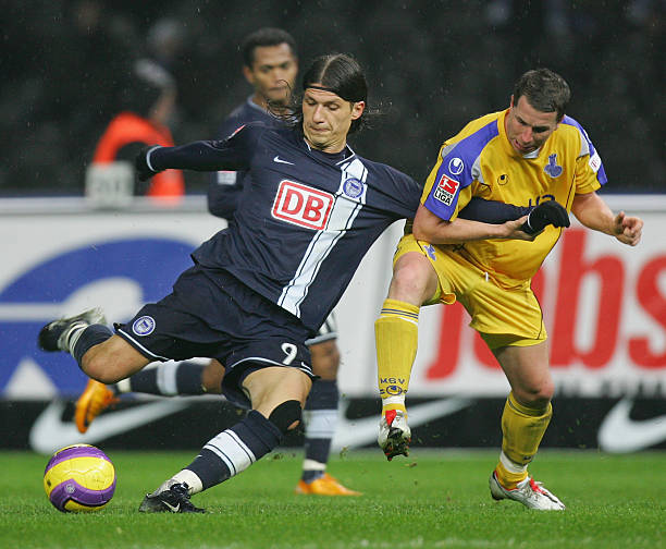 埃利奥特 埃利奥特